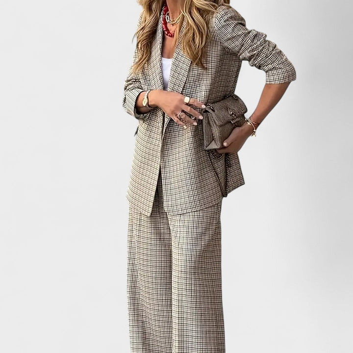 Molly - Elegante Outfit