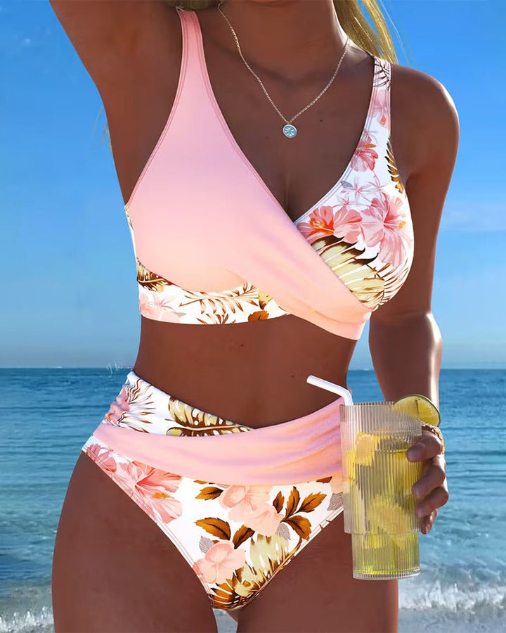 Freya - Bikini met Contrasterende Bloemenprint en Sleuf