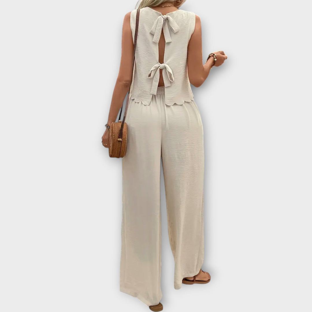 Lainey - Vest met Bloemblaadjes en Broek