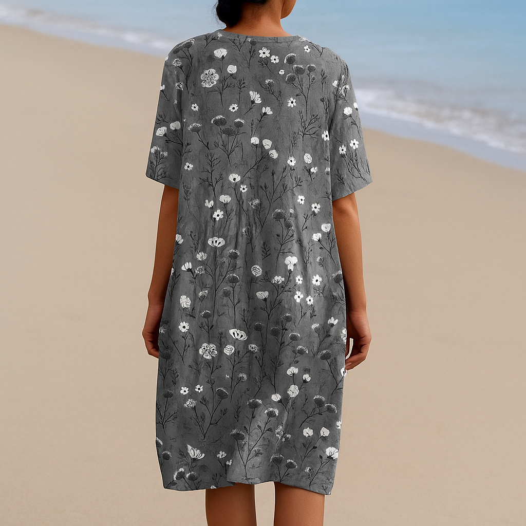 Mila - Bloemenjurk in Charcoal met Witte Accenten