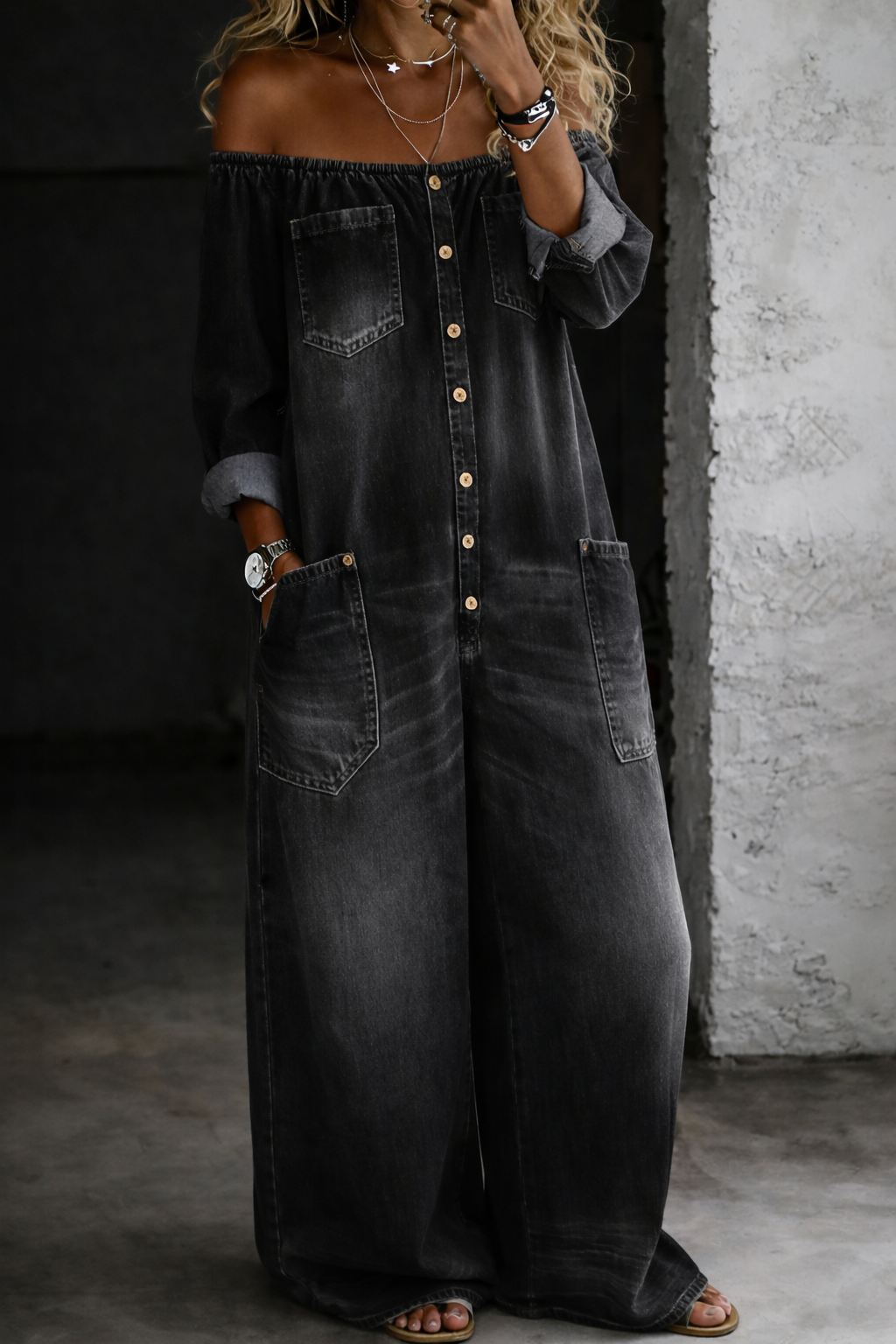 Chelsea - Lange Mouwen Jumpsuit met Blootgestelde Schouders
