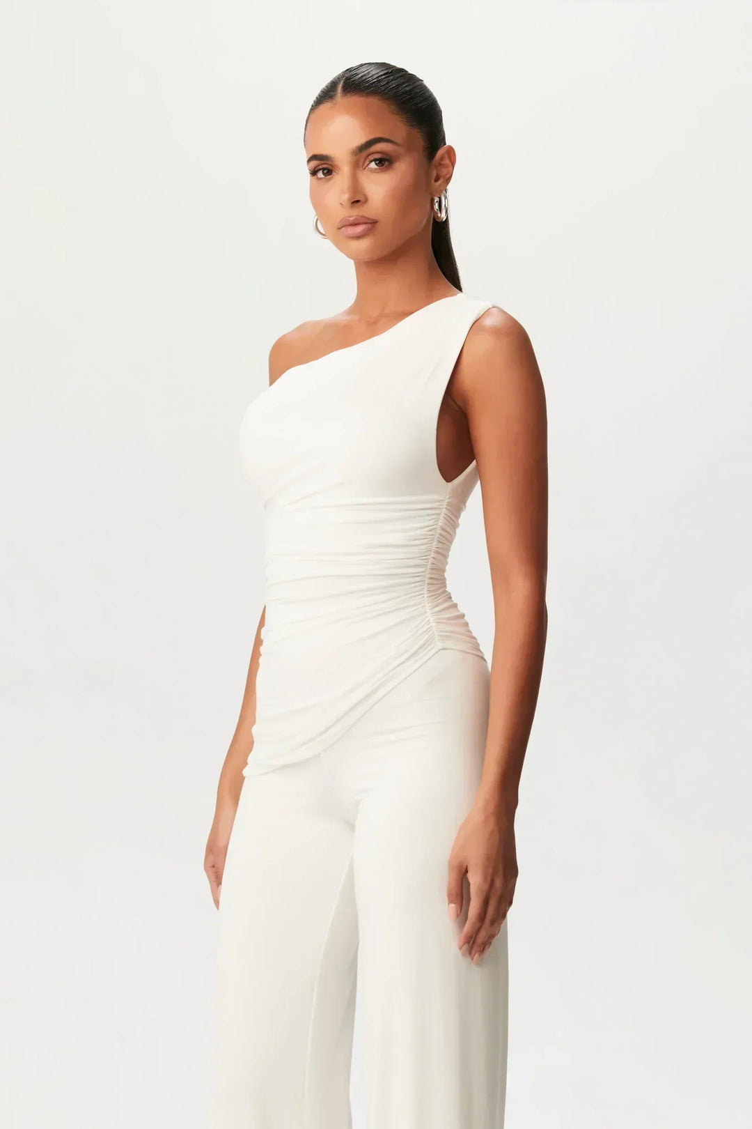 Robin Ember - Elegante Asymmetrische Set