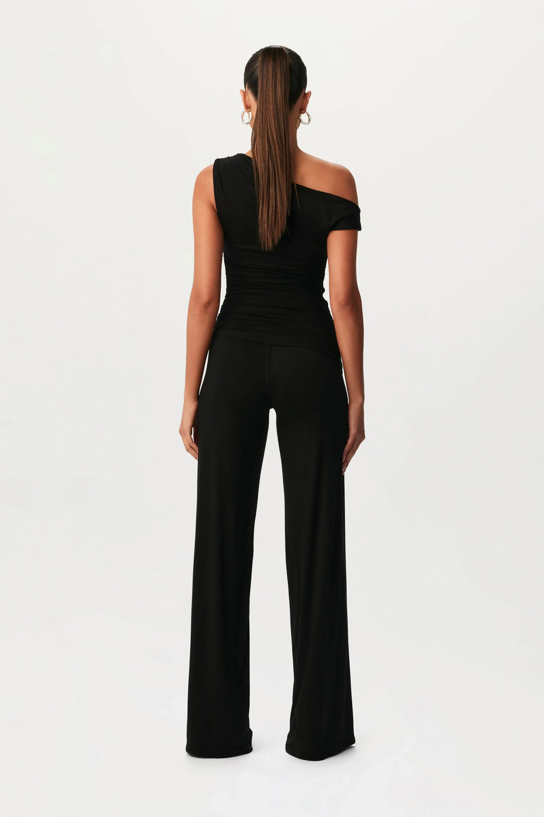Robin Ember - Elegante Asymmetrische Set