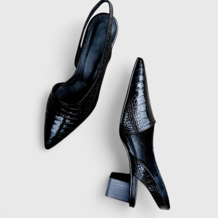 Begoña | Elegante Hakken met een Kenmerkende Stijl