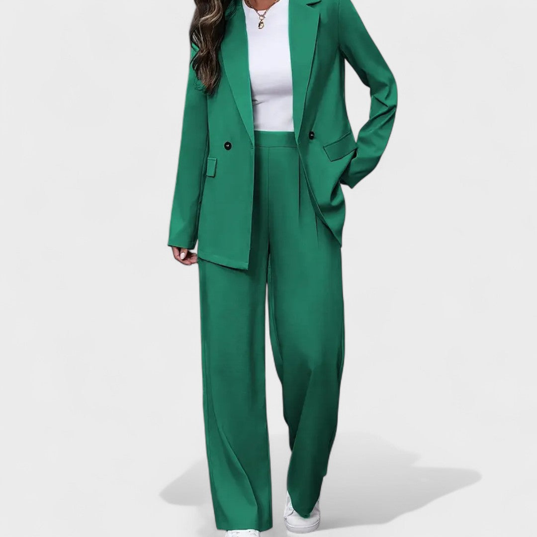Andrea - Elegante Outfit