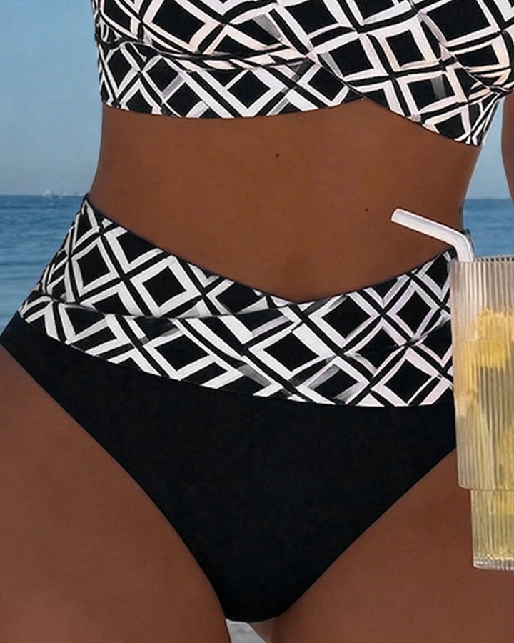 Fiona - Twee-delige bikini met uitgesneden beha en diamanten patroon