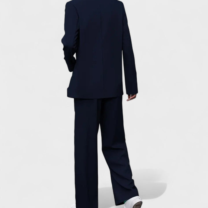 Andrea - Elegante Outfit
